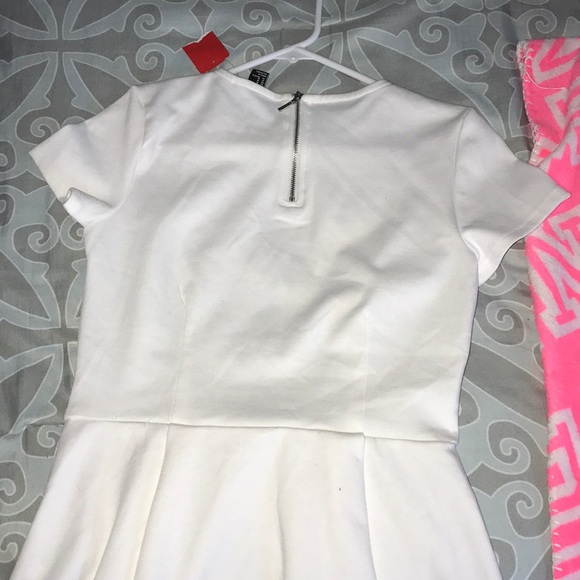 White dress shirt - Picture 3 of 3